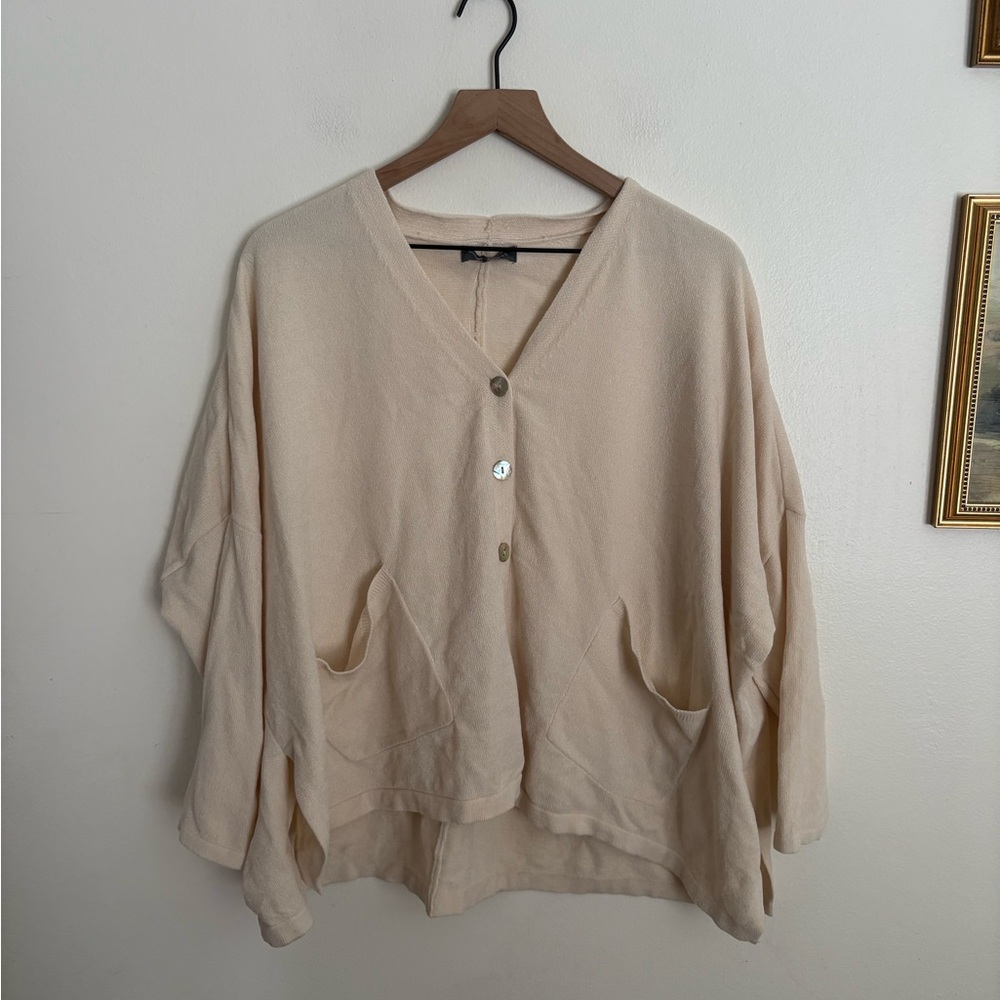 Barefoot Dreams Cream Relaxed Cozy Chic Button-Up Cardigan Women’s Medium NWOT